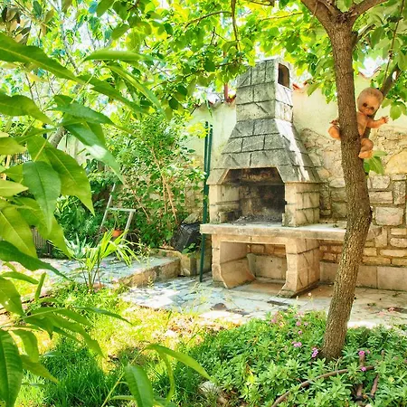 Διαμέρισμα Hasiba 1362 Peroj
