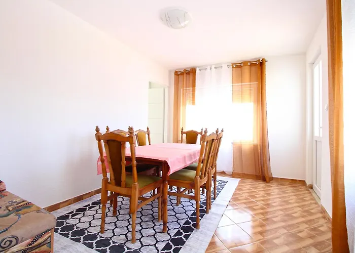 아파트 Hasiba 1362 페로이