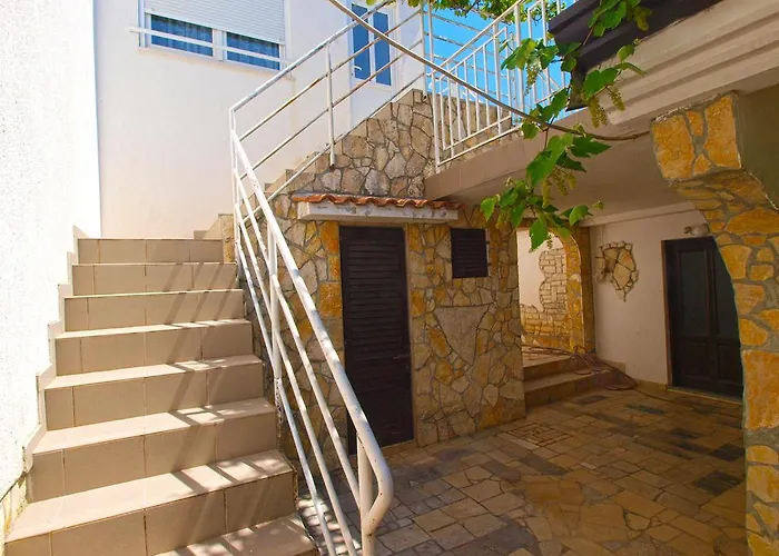 Hasiba 1362 Apartment *