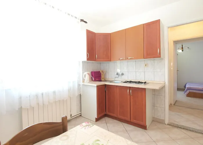 Hasiba 1362 Apartment Peroj